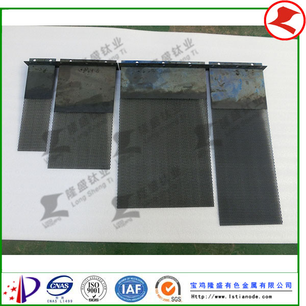 The Titanium anode net board is delivered to the customers i